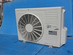 HITACHI　エアコン室外機