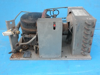 コンデンシングユニット