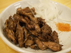 せせりの炭火焼