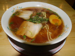 やなぎ家しょうゆラーメン